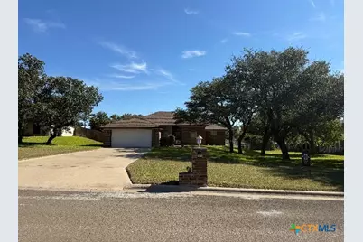 1915 Yellowstone Rd, Lampasas, TX 76550 - Photo 2