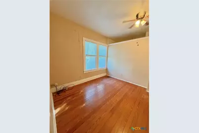 413 Fowzer Street, Taylor, TX 76574 - Photo 12
