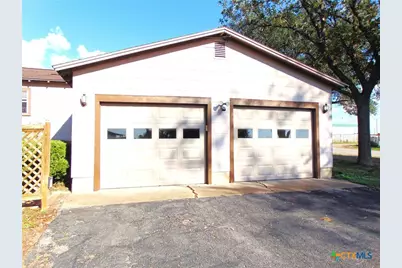 1714 County Road 355, Shiner, TX 77984 - Photo 32