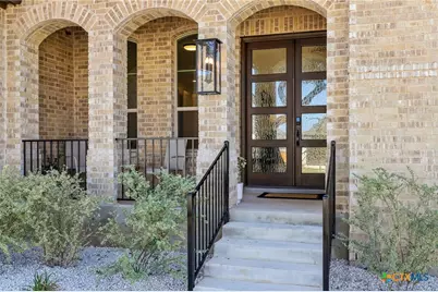 1917 Lyndon Street, New Braunfels, TX 78132 - Photo 2