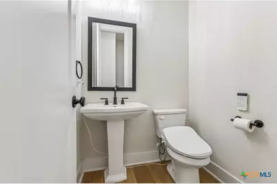 1917 Lyndon Street, New Braunfels, TX 78132 - Photo 24