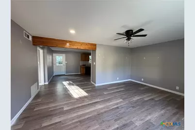 32 Hillcrest Drive, Lampasas, TX 76550 - Photo 10