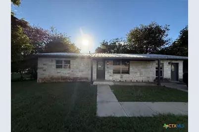 32 Hillcrest Drive, Lampasas, TX 76550 - Photo 1