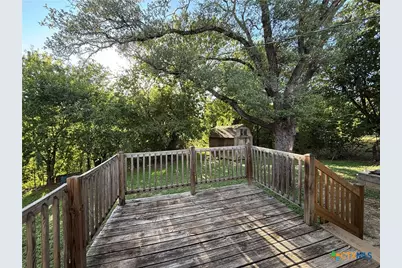 32 Hillcrest Drive, Lampasas, TX 76550 - Photo 12