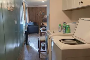 104 W Baltimore Ave, Seadrift, TX 77983 - Photo 12
