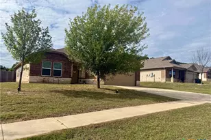 3704 Flatrock Mountain Dr, Killeen, TX 76549 - Photo 1