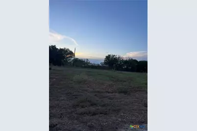 69 Horseshoe Drive, Gonzales, TX 78629 - Photo 6