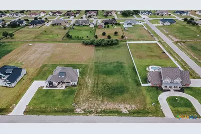 524 Dayspring, Victoria, TX 77904 - Photo 4
