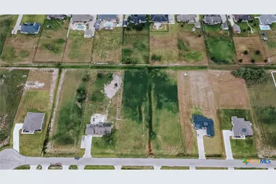 618 Dayspring, Victoria, TX 77904 - Photo 6