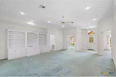 307 Willow Way, Victoria, TX 77904 - Photo 10