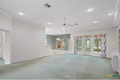 307 Willow Way, Victoria, TX 77904 - Photo 8