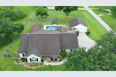 21 Lakeoak, Victoria, TX 77905 - Photo 2