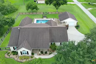 21 Lakeoak, Victoria, TX 77905 - Photo 2