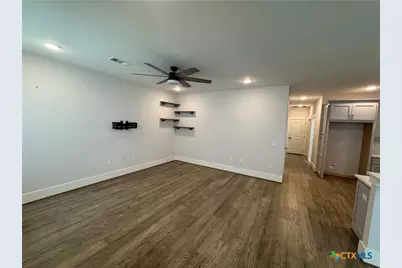 408 W Crestwood Drive #B, Victoria, TX 77901 - Photo 4