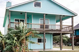 214 E Bay Ave, Seadrift, TX 77983 - Photo 4