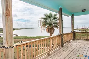 214 E Bay Ave, Seadrift, TX 77983 - Photo 10