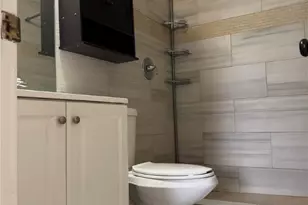 1051 Country Club C-10 Dr, Seguin, TX 78155 - Photo 10