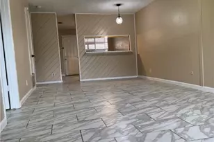 1051 Country Club C-10 Dr, Seguin, TX 78155 - Photo 6