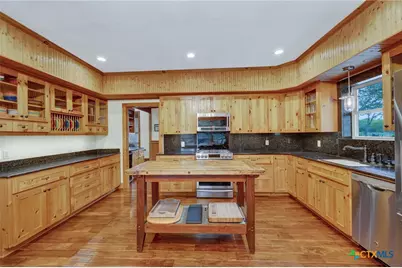 285 Rangeland Road, Seguin, TX 78155 - Photo 20