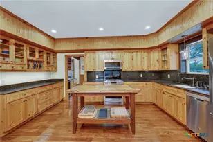 285 Rangeland Rd, Seguin, TX 78155 - Photo 20