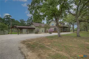 285 Rangeland Rd, Seguin, TX 78155 - Photo 2