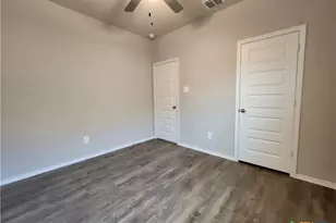 1137 Gracie Wy, New Braunfels, TX 78130 - Photo 10