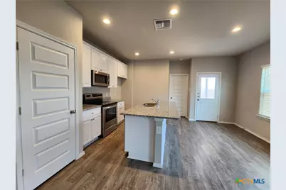 1137 Gracie Way, New Braunfels, TX 78130 - Photo 8