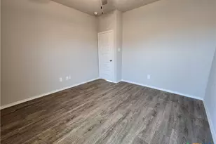1137 Gracie Wy, New Braunfels, TX 78130 - Photo 16