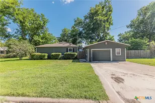 1020 N 15th St, Temple, TX 76501 - Photo 4