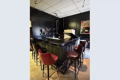 988 W Bowery Street, Akron, OH 44307 - Photo 8