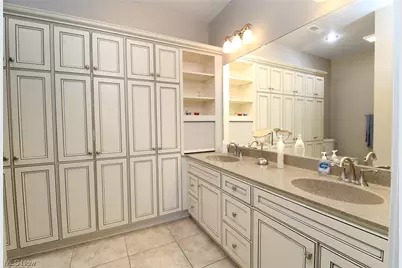 246, 246 1/2, 248, 248 1/ Front, Marietta, OH 45750 - Photo 16