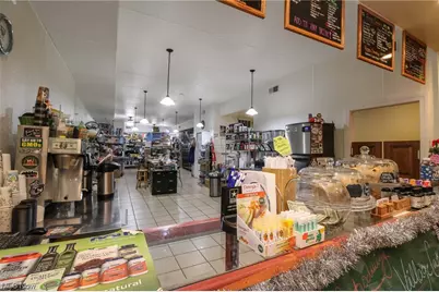 250, 250 1/2, 252, 252 1/ Front, Marietta, OH 45750 - Photo 10