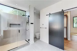 1979 E 126th St, Loveland, OH 44106 - Photo 8