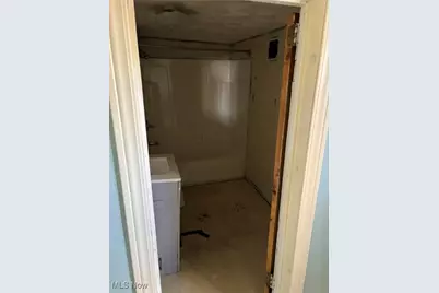 810 Amherst Street, Akron, OH 44311 - Photo 24