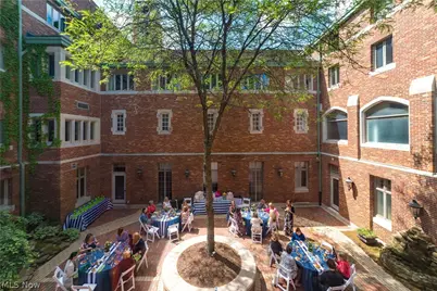 Stoneywood Circle NW, Canton, OH 44718 - Photo 16