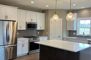 8705 Harvest Glenn Trail, Poland, OH 44514 - Photo 6