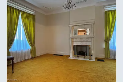 136 E Walnut Street, Barnesville, OH 43713 - Photo 14