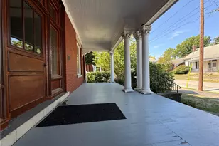 136 E Walnut St, Barnesville, OH 43713 - Photo 6