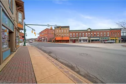 22 E Main Street, Geneva, OH 44041 - Photo 4