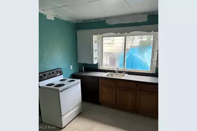 151 Russell Avenue, Akron, OH 44311 - Photo 2