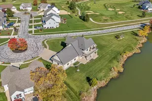 808 Buckingham Dr, LaGrange, OH 44050 - Photo 4