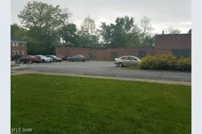 1875 Forest Hills Boulevard, Loveland, OH 44112 - Photo 2