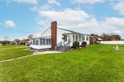 311 Park Drive, Campbell, OH 44405 - Photo 2