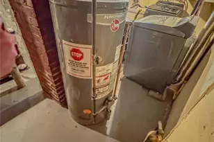 1330 W 18th St, Lorain, OH 44052 - Photo 16