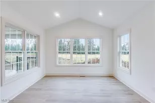 153 Royal Troon, Warren, OH 44484 - Photo 10