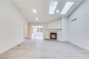 153 Royal Troon, Warren, OH 44484 - Photo 8