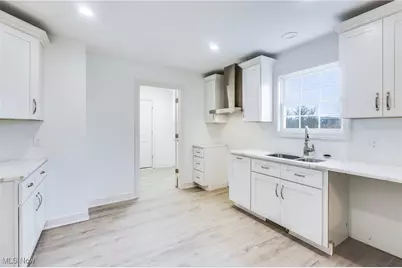 153 Royal Troon, Warren, OH 44484 - Photo 2