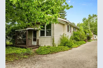 18061 Derr Avenue, Beloit, OH 44609 - Photo 2