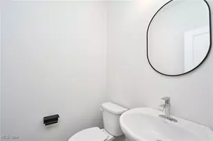 604 Mull Ave, Akron, OH 44313 - Photo 10