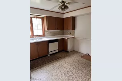 605 Bond Street, Dover, OH 44622 - Photo 4